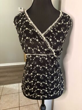 Vintage Fairycore whimsy black top with white ruffled trim and embroidery